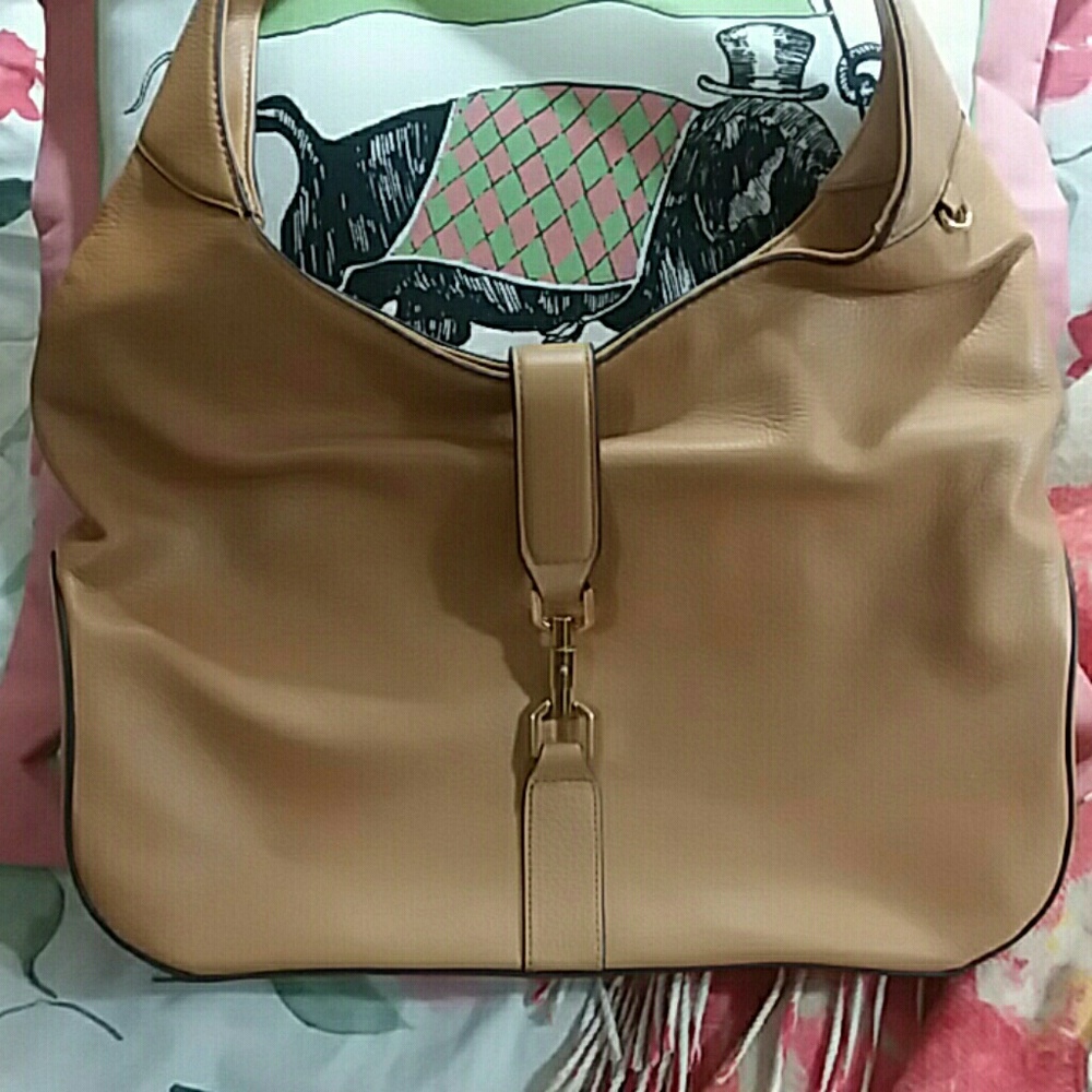 GILI Leather Verona Hobo Bag (NWOT)